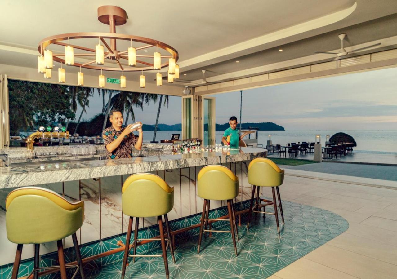 เพอลังอิ บีช รีสอร์ต แอนด์ สปา ลังกาวี Hotel Langkawi ภายนอก รูปภาพ The bar at the beach club