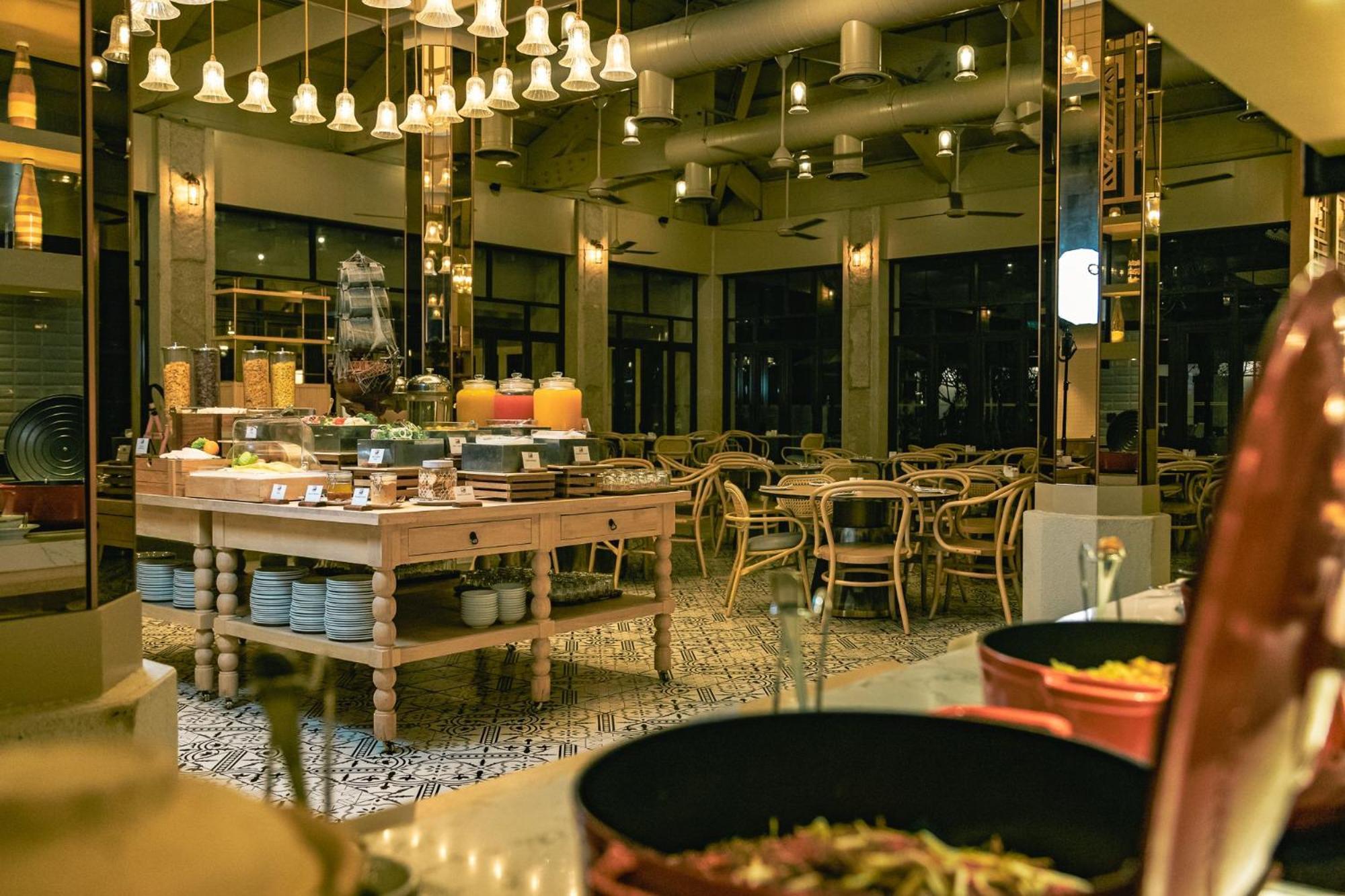 เพอลังอิ บีช รีสอร์ต แอนด์ สปา ลังกาวี Hotel Langkawi ภายนอก รูปภาพ The restaurant