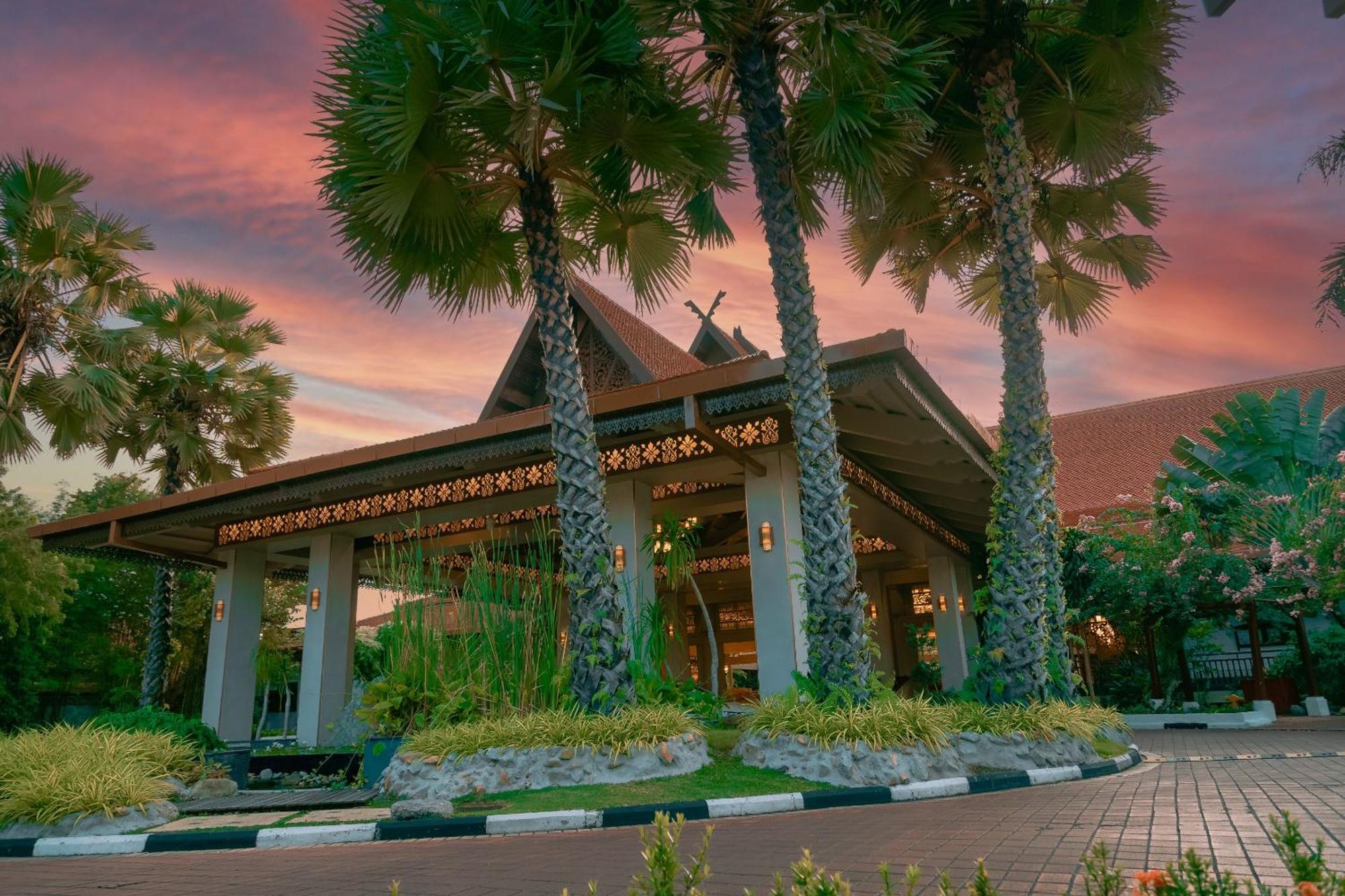 เพอลังอิ บีช รีสอร์ต แอนด์ สปา ลังกาวี Hotel Langkawi ภายนอก รูปภาพ The Royal Thai Police Museum
